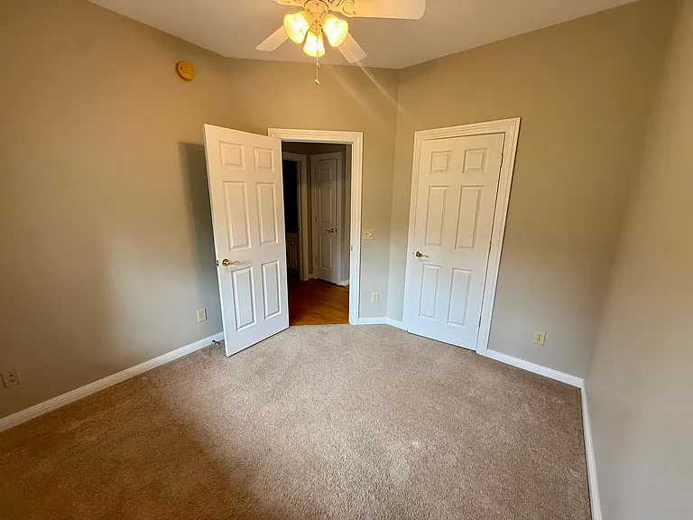 51 Cambridge Cir — Photo 24