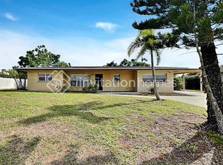 3144 Bougainvillea St, Sarasota, FL 34239