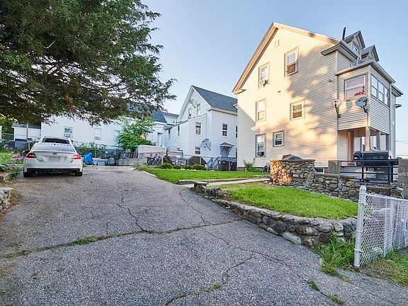 4th image of 30 Bellevue Ave