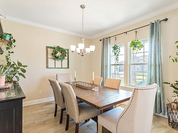 5th image of 104 Grampian Highlands Dr