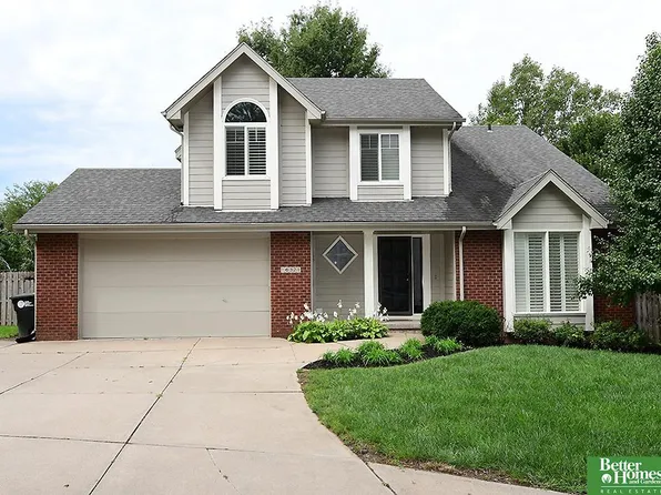 16321 Charles Cir, Omaha, NE 68118