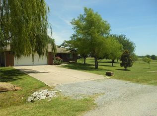 20545 E Robert Girten Rd, Chelsea, OK 74016