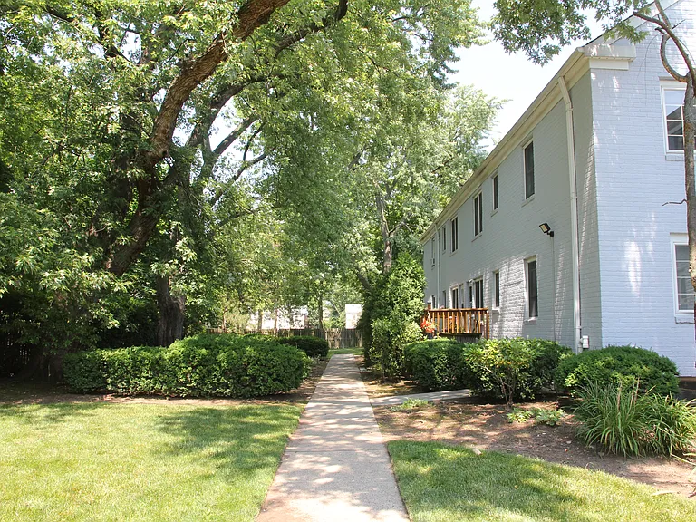 610C Grand Ave #C — Photo 24