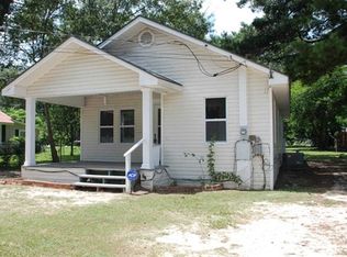 211 N Merritt St, Geneva, AL 36340