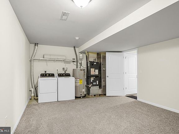 4th image of 727 Gregs Dr