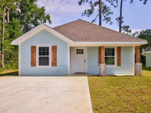 1532 Wynedote Dr, Gautier, MS 39553
