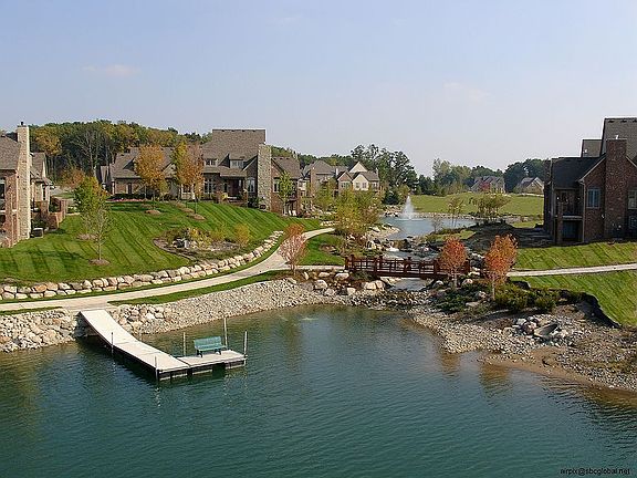4th image of 10514 Stoney Point Dr