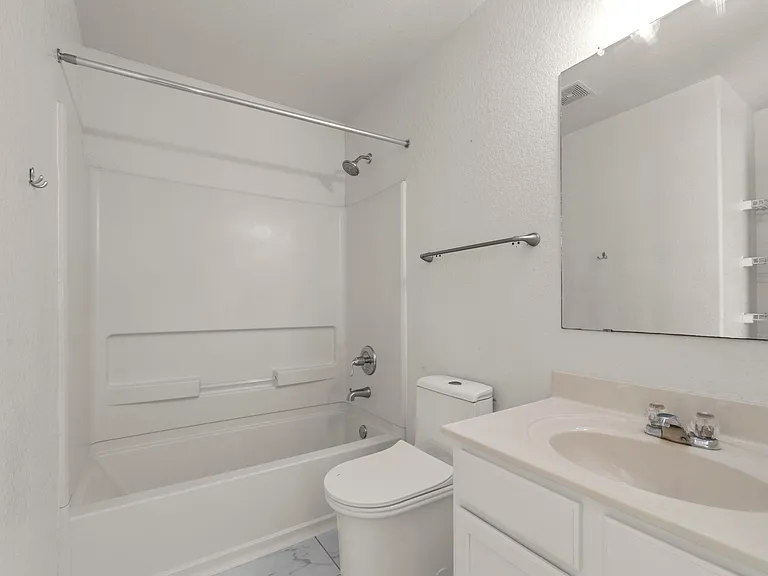 3814 Flyer Vis — Photo 19