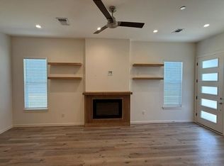 525 Wimbledon Rd, Edmond, OK 73003
