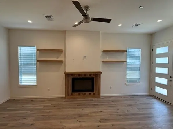 525 Wimbledon Rd, Edmond, OK 73003