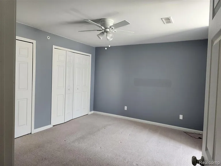 18106 Addington Dr — Photo 28