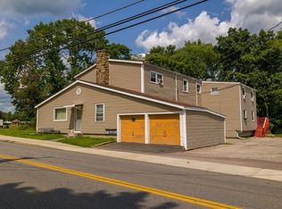 102 Mendon St, Blackstone, MA 01504