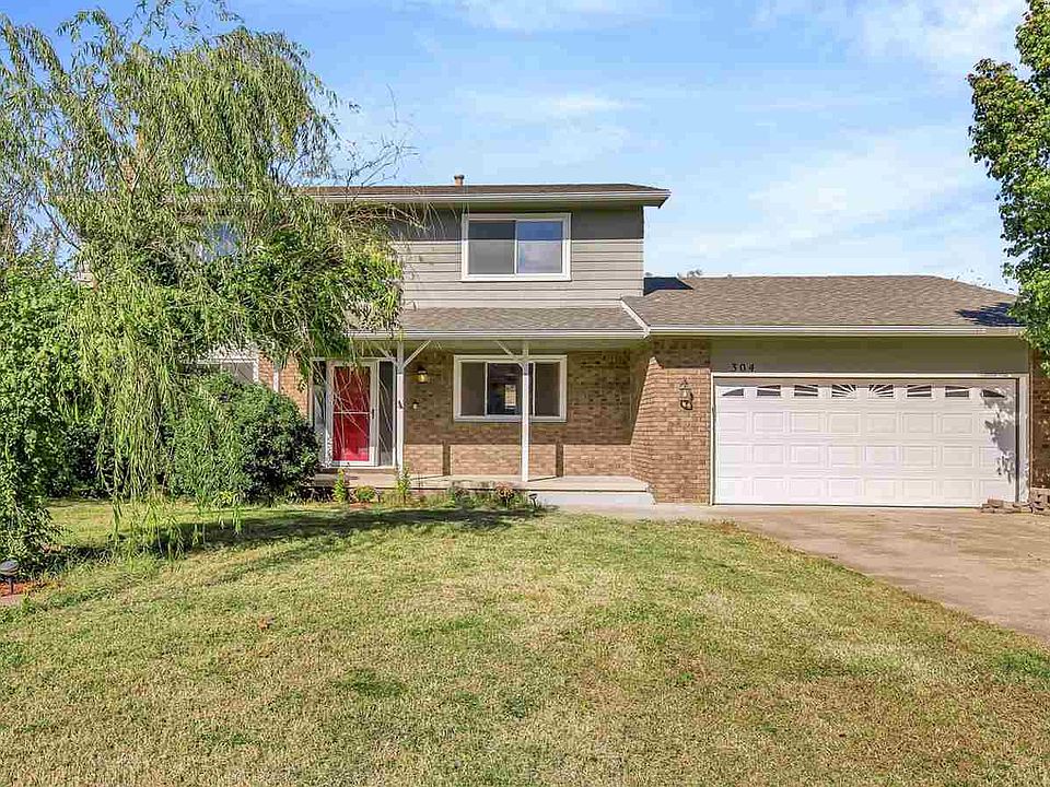 1st image of 304 E Berlin Dr