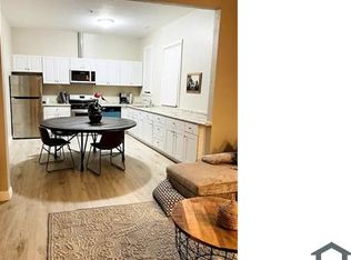 871 21st St APT 1, Oakland, CA 94607