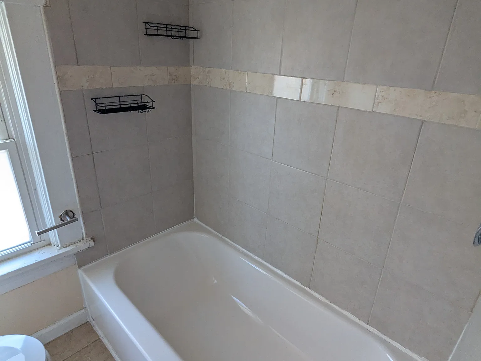 3202 Iowa St — Photo 2