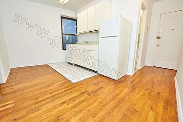 Rented by Genik Group Corp