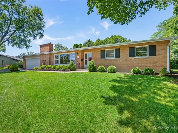 824 Skyline Dr, Barrington, IL 60010