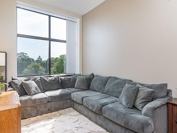 4th image of 90 Sea St APT 217