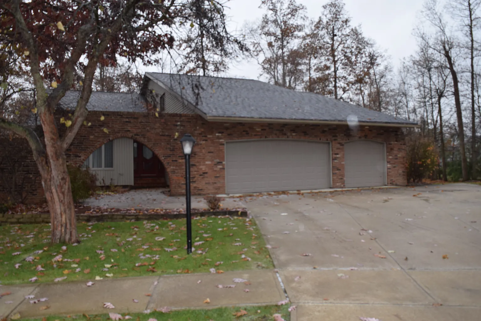 19704 Misty Lake Dr photo 1