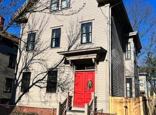 21 Willow St FLOOR 1, Providence, RI 02909