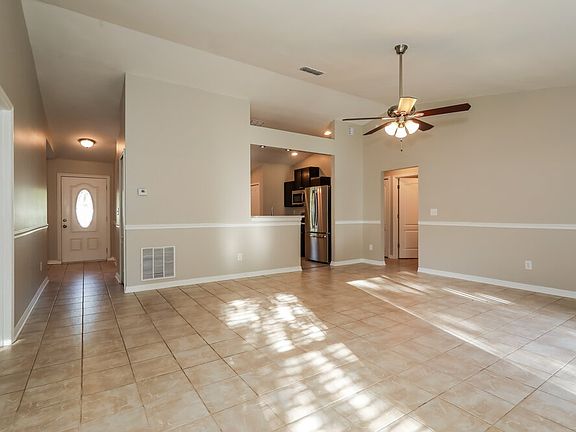 4th image of 1697 Glen Laurel Dr