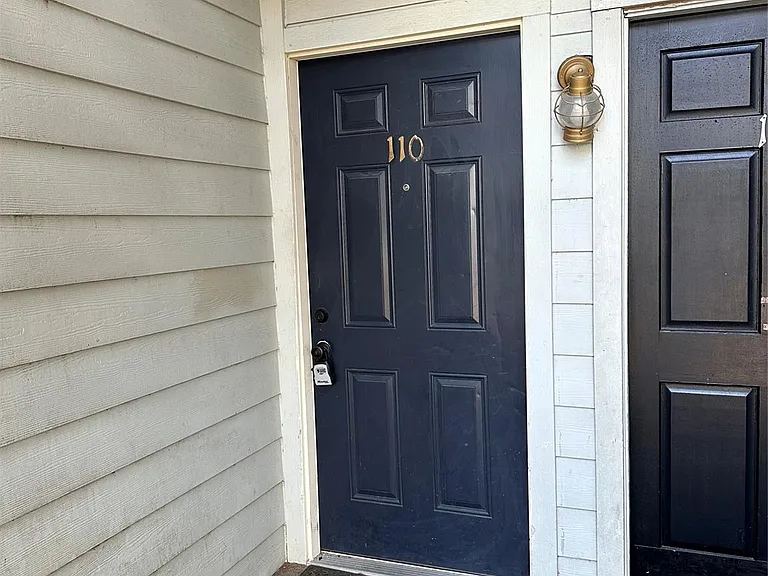 9009 Richmond Ave #110 — Photo 3