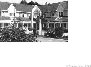 339 Flanders Rd APT 211, East Lyme, CT 06333