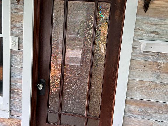 4th image of 4075 Chandler St