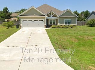 21 Maxwell Dr, Fort Mitchell, AL 36856