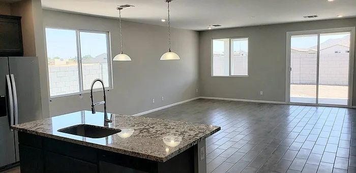 2065 E Brooklyn Dr — Photo 4