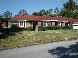 2nd image of 2539 Crestwood Dr