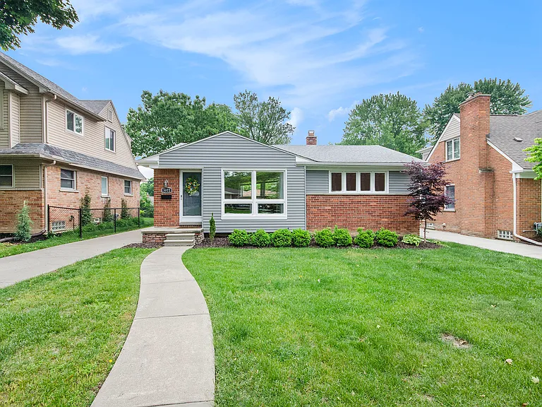 3022 Elmhurst Ave — Photo 1