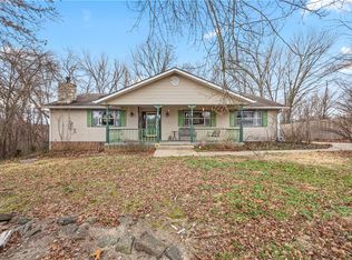 14 Walney Dr, Bella Vista, AR 72715