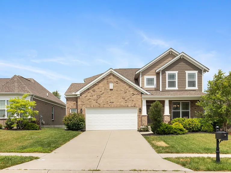 3645 Silver Queen Ct — Photo 1