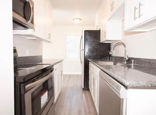 Jennifer Ryan Apartments, Seattle, WA 98136