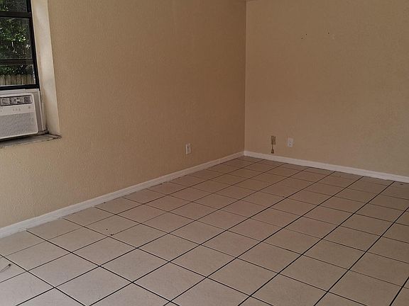 3rd image of 2901 Avenue D