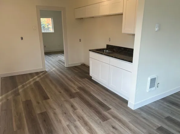 Bitmor Apartments, 2409 E Mill Plain Blvd #5, Vancouver, WA 98661