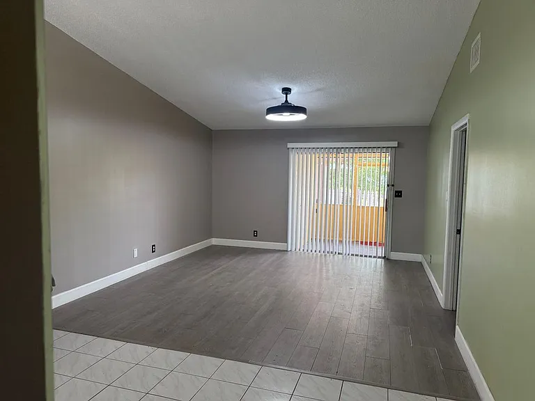 540 NW 43rd St — Photo 24