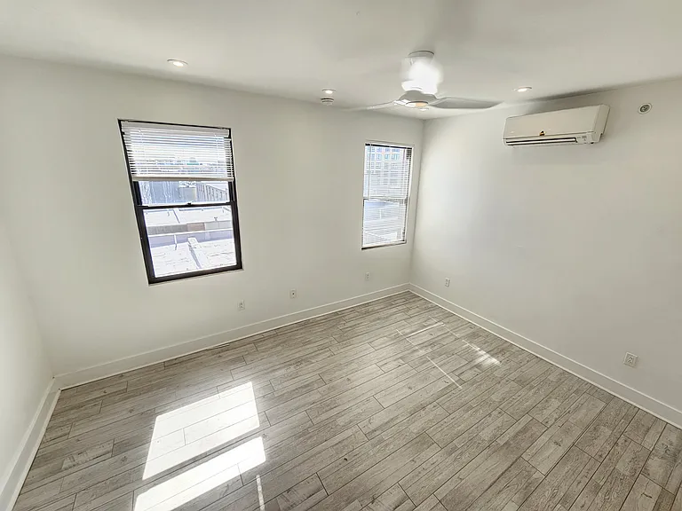 1165 N Hope St #4B — Photo 5