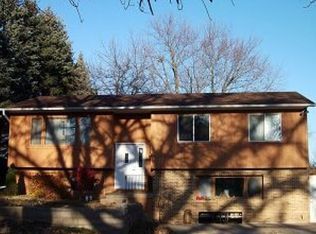 180 Stamy Rd, Robins, IA 52328