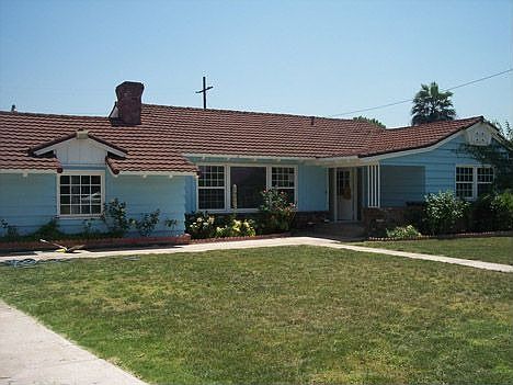 1st image of 2048 E Daniels Ave