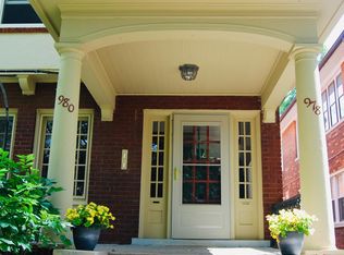 980 Nottingham Rd, Grosse Pointe Park, MI 48230