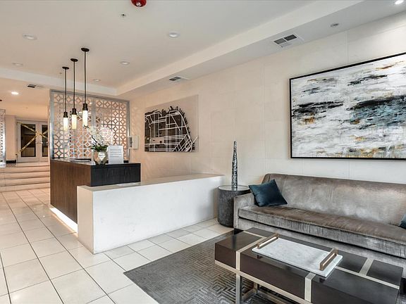 5th image of 2655 Bush St APT 206