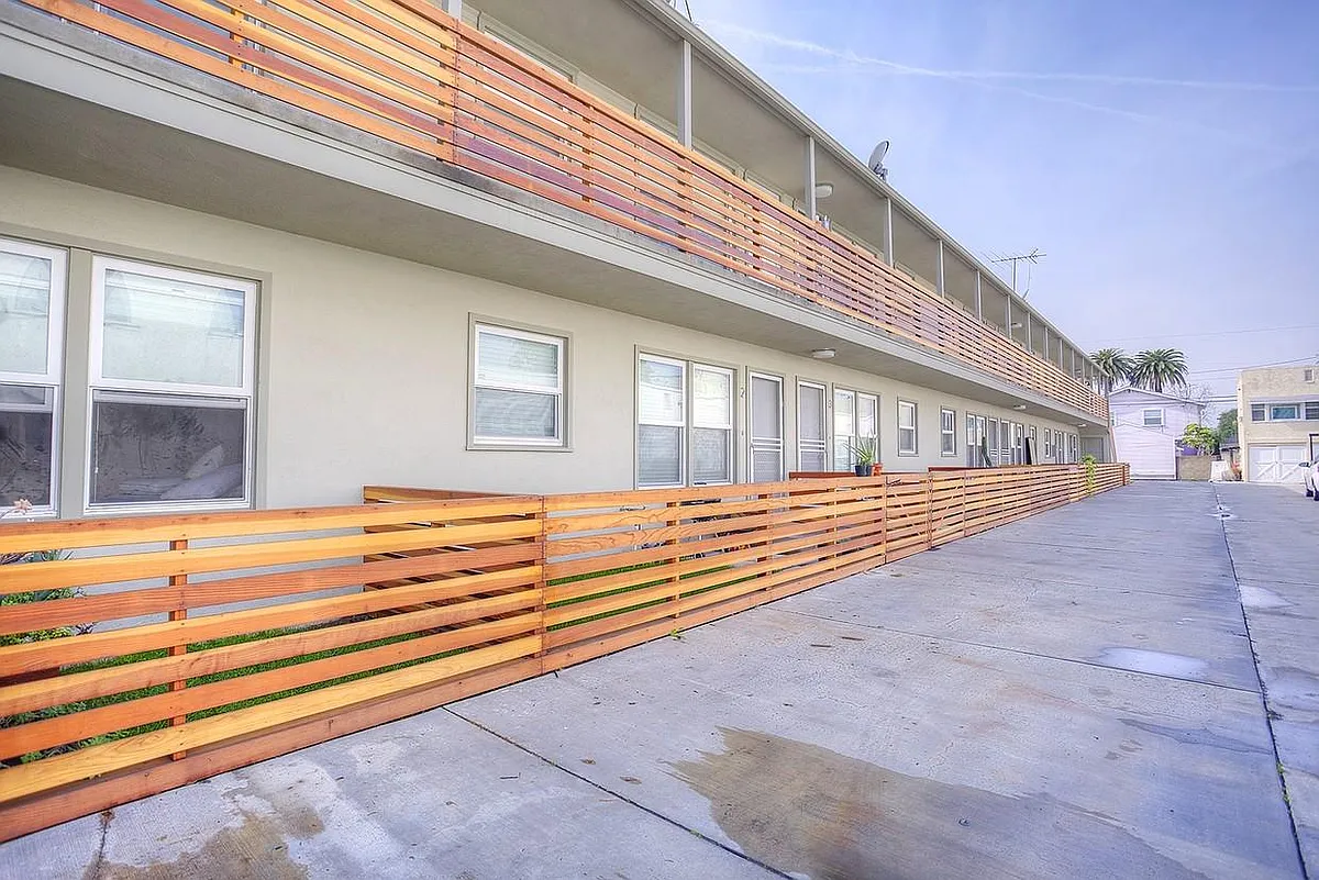 Building Photo - 379 Termino Ave #12