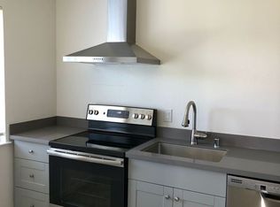 10 Poinsettia Ave #9, San Mateo, CA 94403