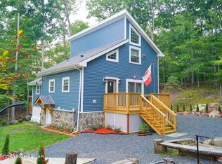 375 Canterbury Rd, Bushkill, PA 18324
