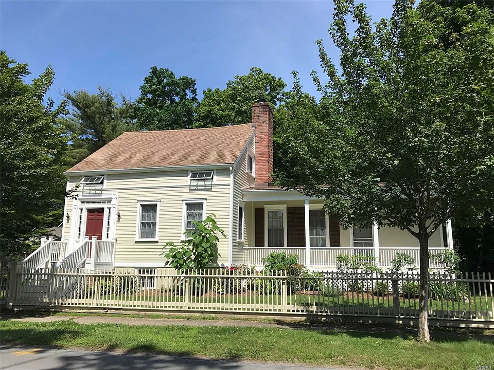 1st image of 116 S Jamesport Ave