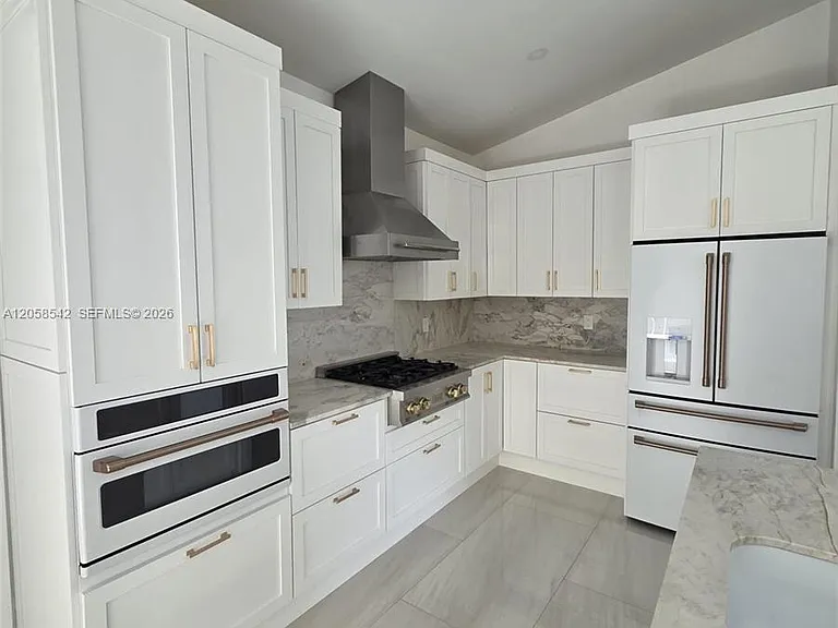 19640 NW 87th Pl — Photo 10