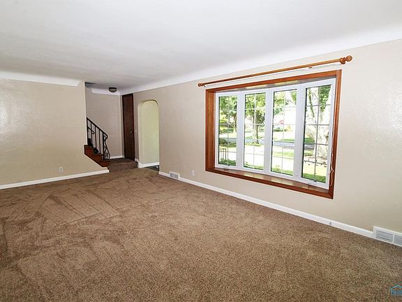4th image of 2708 Pemberton Dr