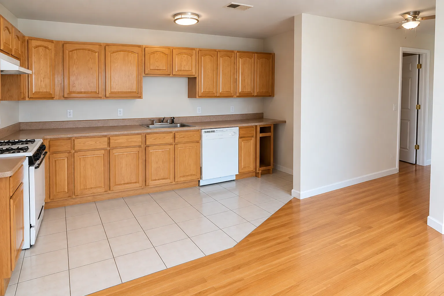 3 bed, 2.0 bath, 800 sqft, $2,350 — Photo 1